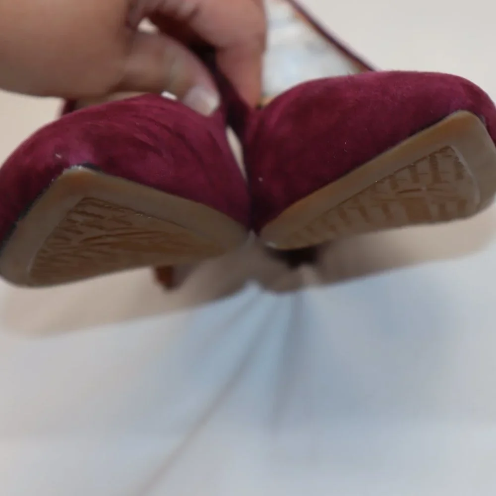 Gianni Bini Maroon Suede Pointed Heels Pumps Women's Size 7-NWOT - Picture 6 of 8